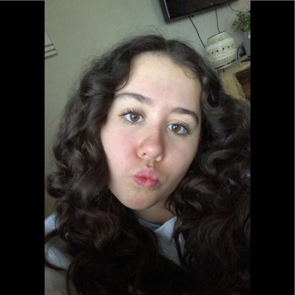 Meet your Posher, Audrey - Picture 1 of 1